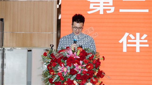 第二届邵阳旅游发展大会”伴手礼捐赠仪式