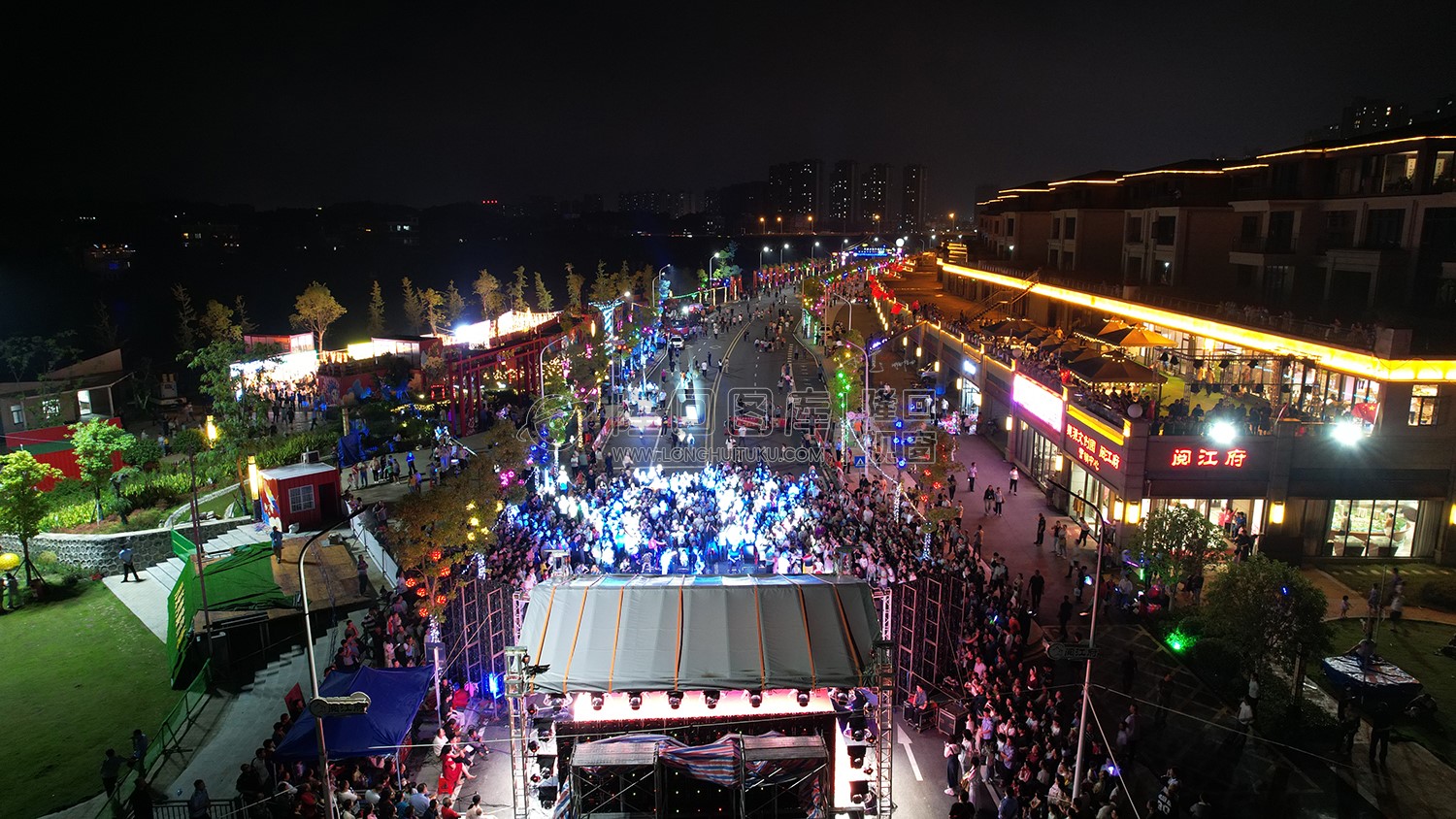 早安隆回特色街区开业