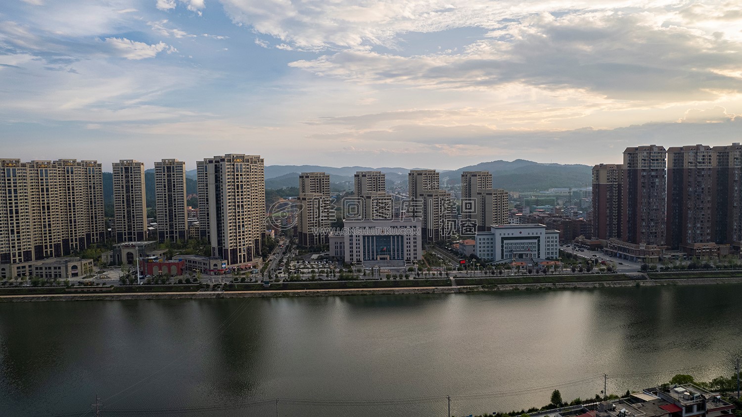 江语城人民法院检察院