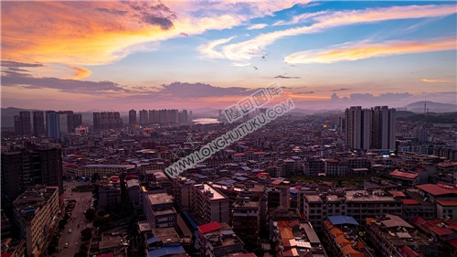 隆回县城粉色天空