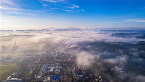 隆回工业园上空云海