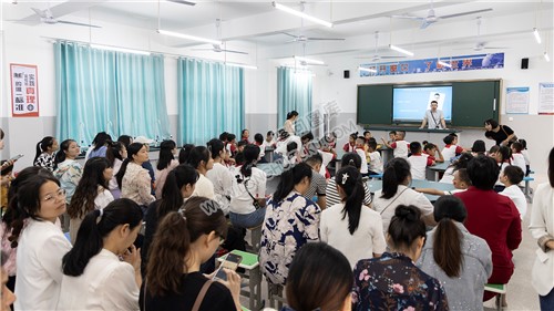 隆回芙蓉学校首届科技节