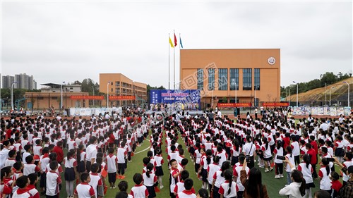 隆回芙蓉学校学生们