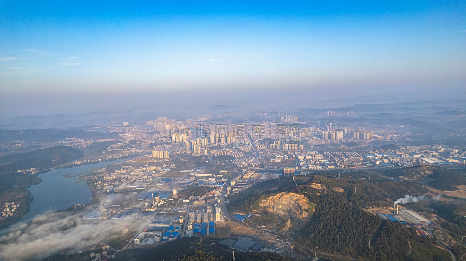 罗家大岭看隆回全景