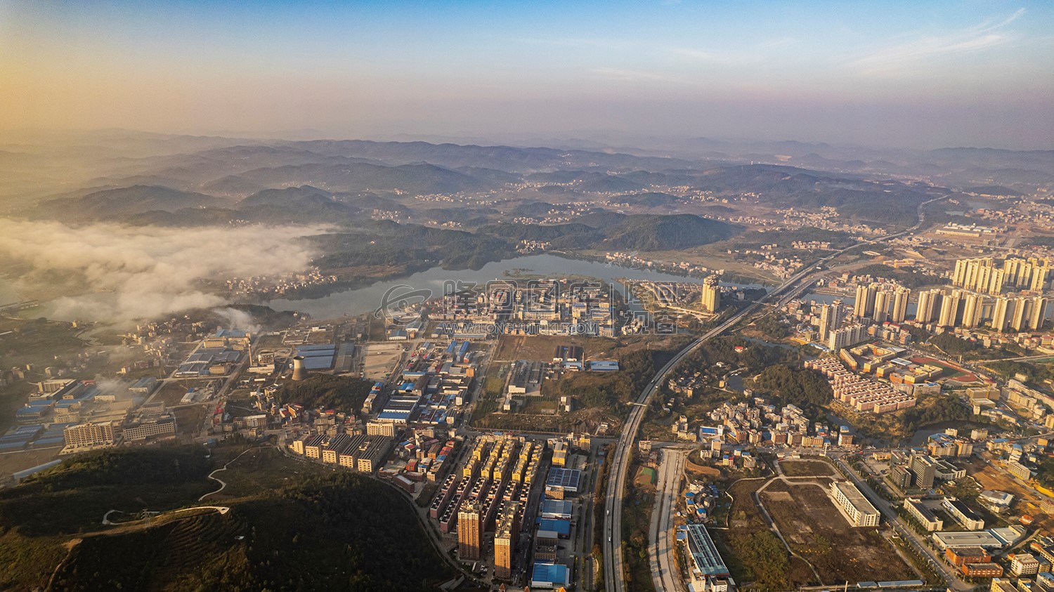 罗家大岭看隆回全景