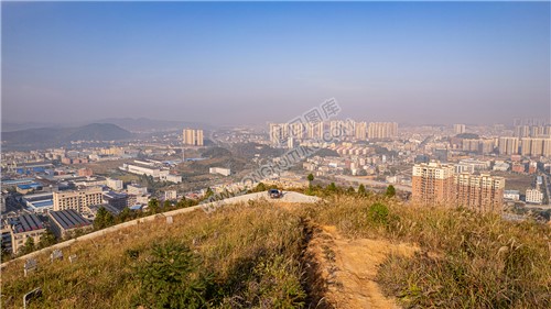 罗家大岭看隆回全景