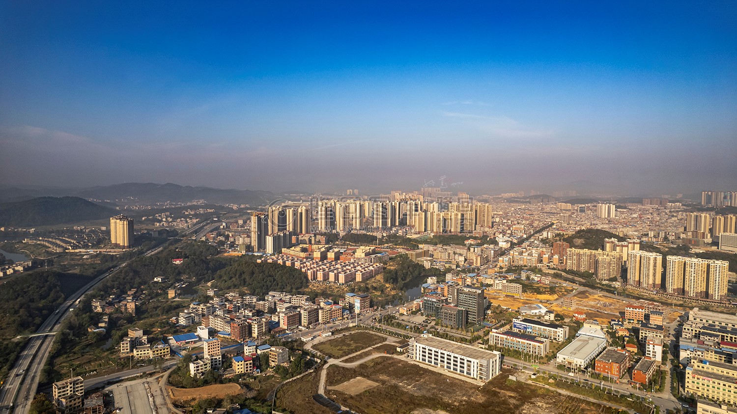 罗家大岭看隆回全景