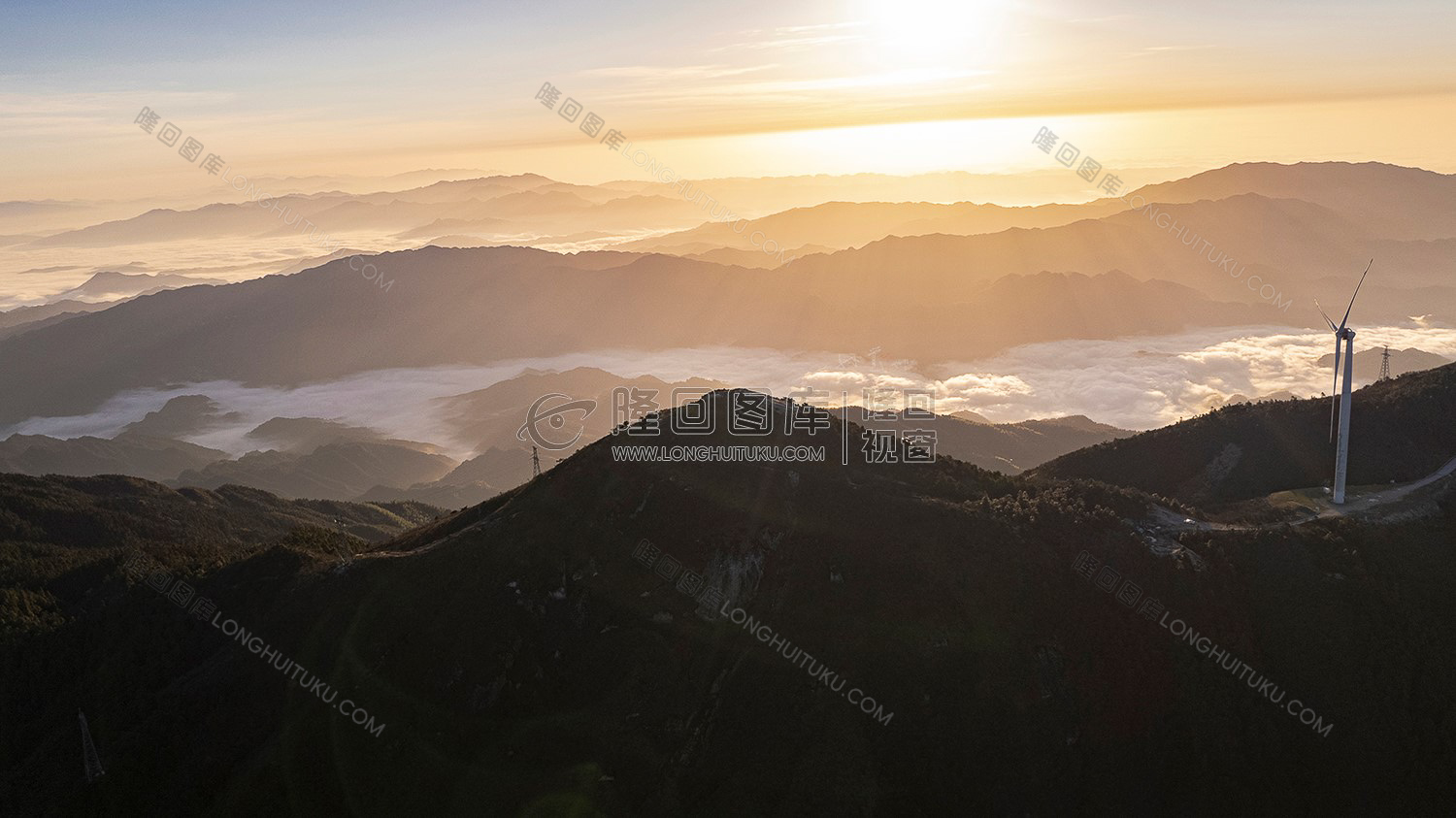 白马山的云海与日出