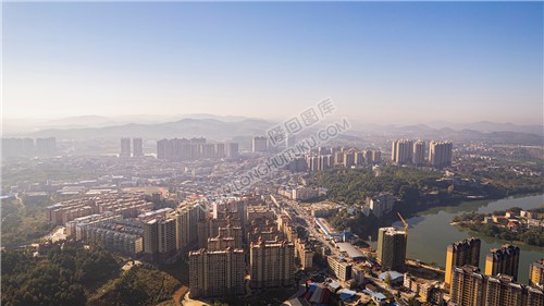 隆回花门路口拍摄