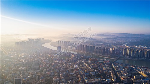 隆回县城往城南方向