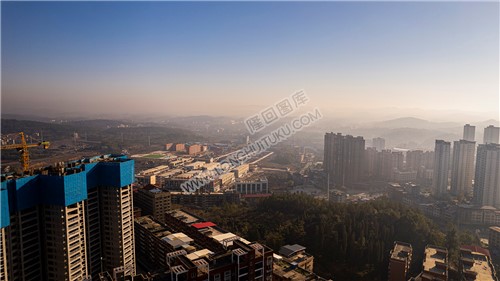 隆回方大丽家城东学校方向