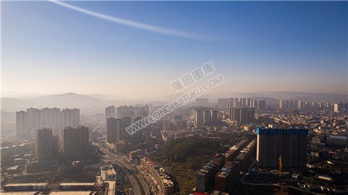 隆回方大丽家往城东方向