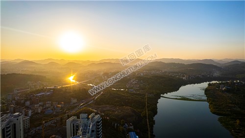 碧桂园天玺湾上空看三阁司方向