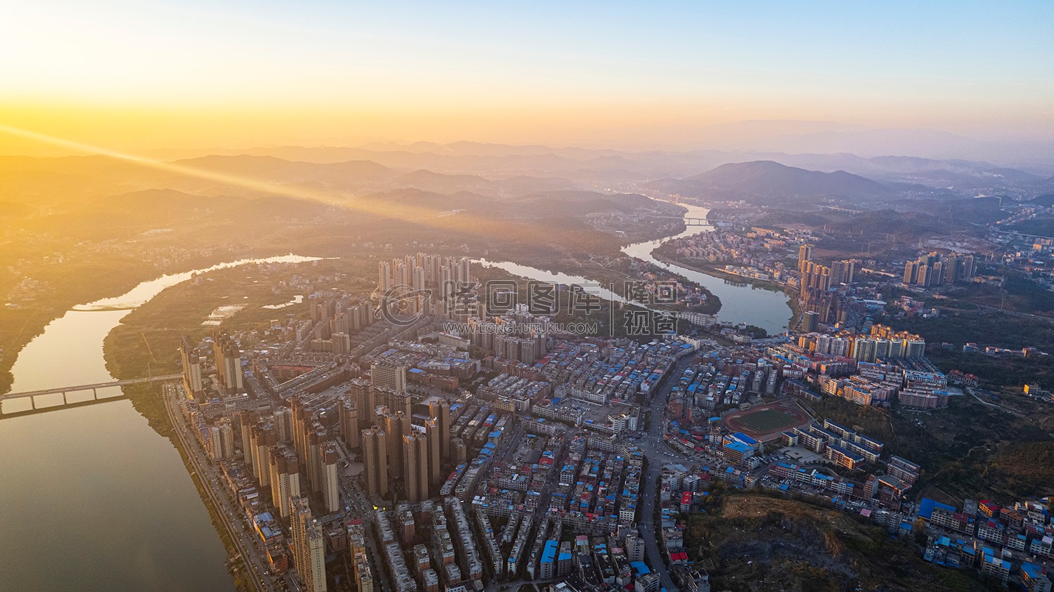 隆回城西总站方大公园方向