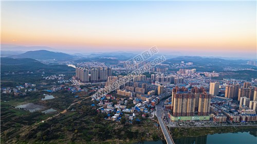 红星美凯龙周边