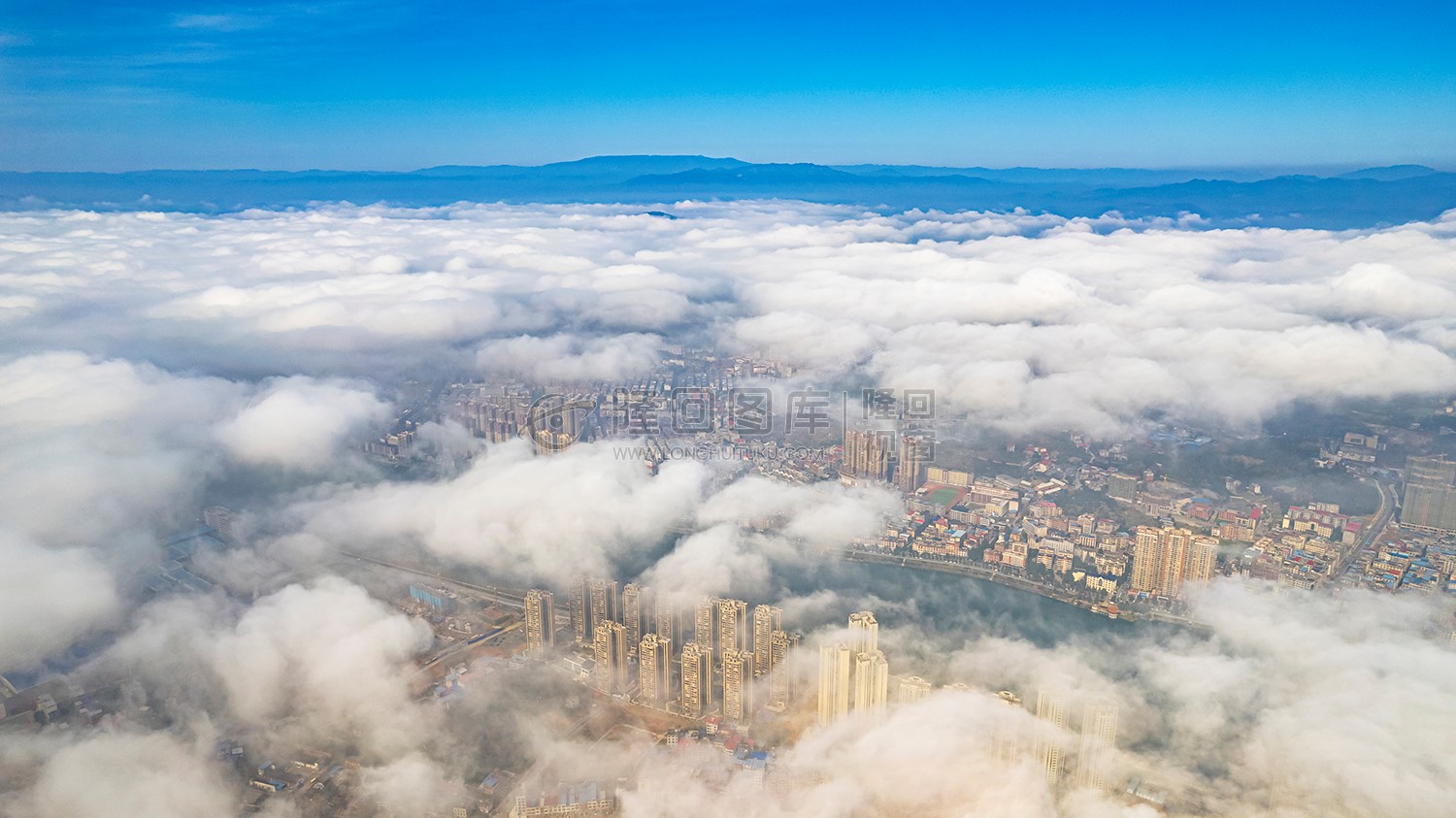 隆回县城云海