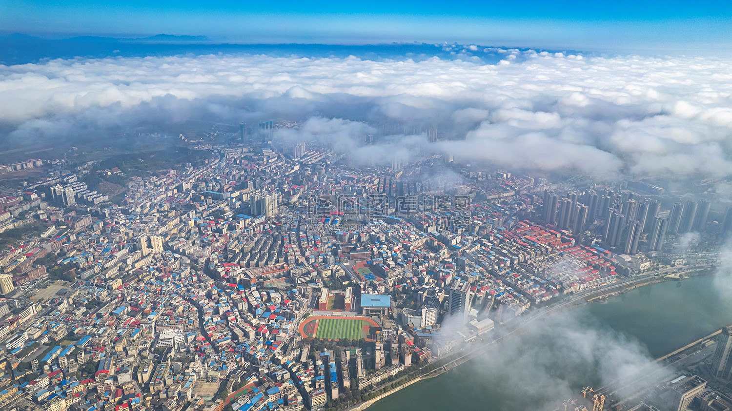 隆回一中城中方向