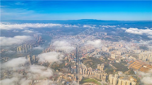 东看隆回县城全景