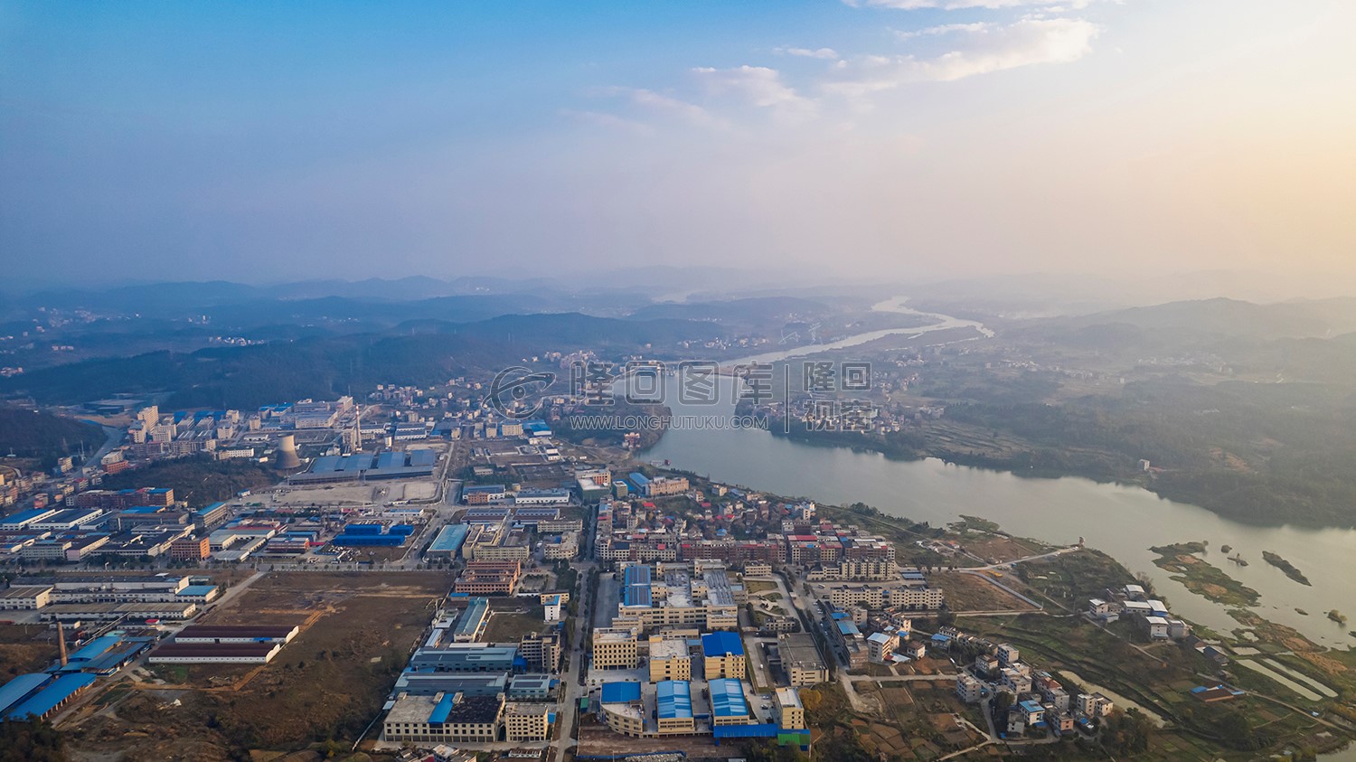 隆回工业园方向看元木山电站