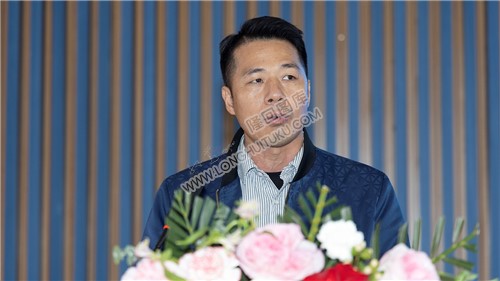 企业代表、广东德善集团总经理赖光文发言