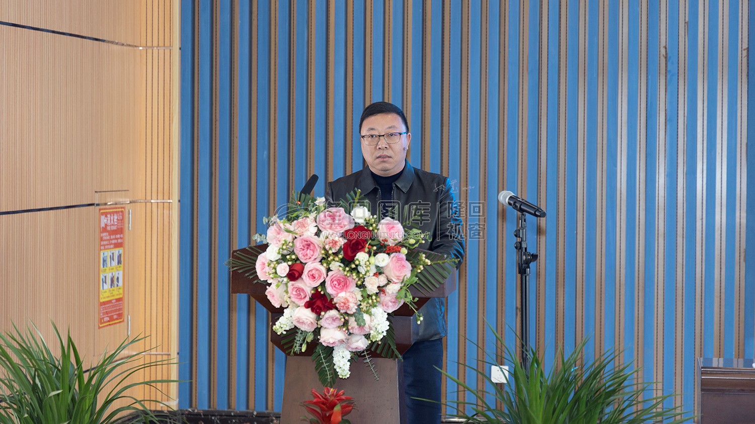 校友代表、湖南尚桦园林有限公司董事长胡必成发言