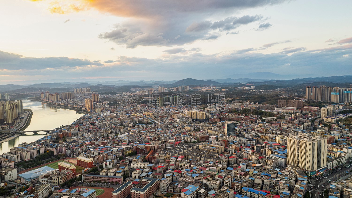 隆回一中荣兴国际城市区