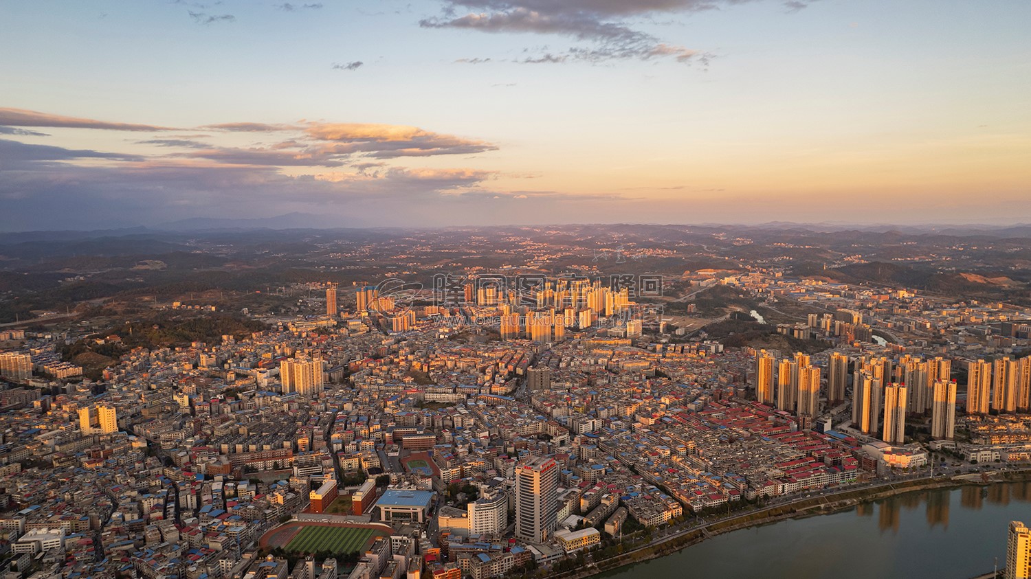 隆回紫霞园一中方向