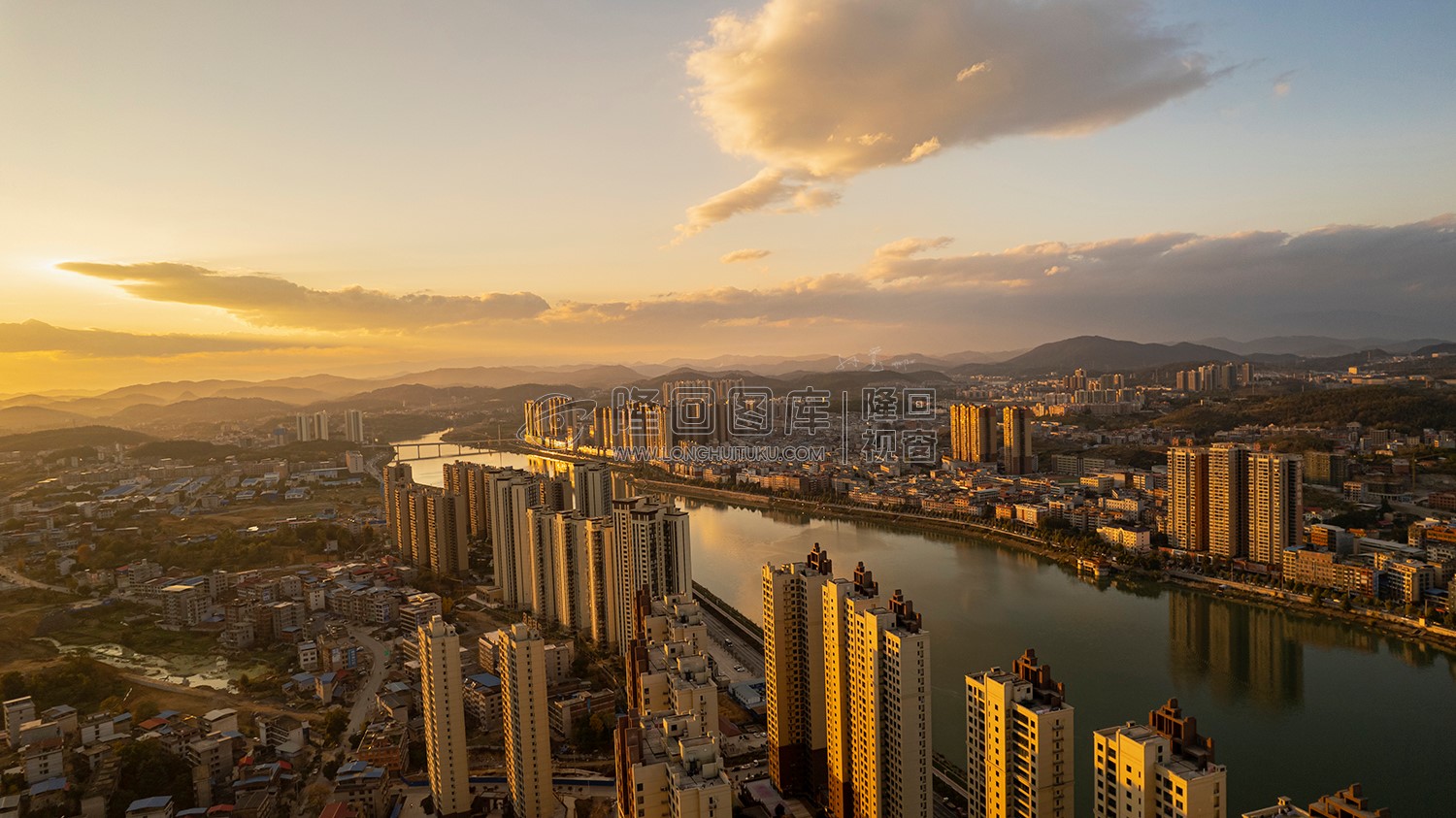隆回碧桂园花堤半岛方向