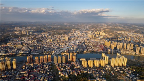 隆回江语城往紫霞园方向