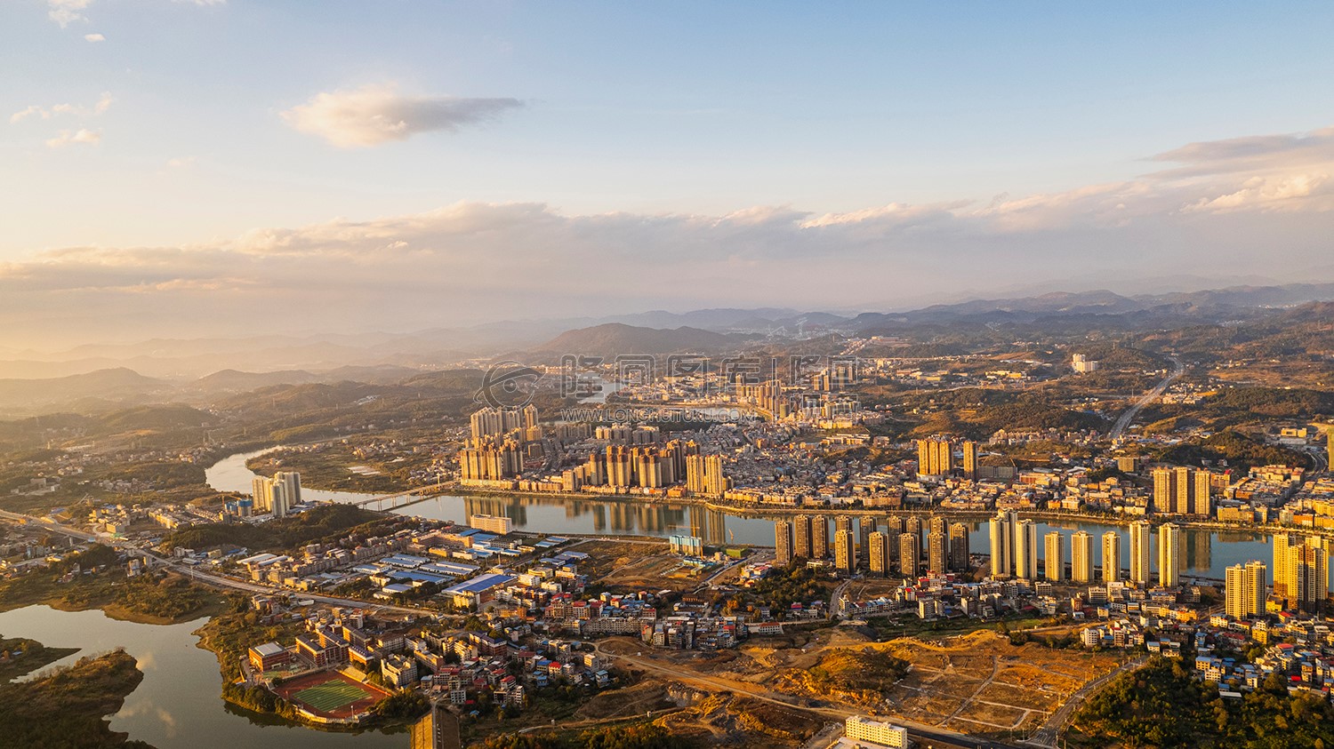 隆回城南九中方向