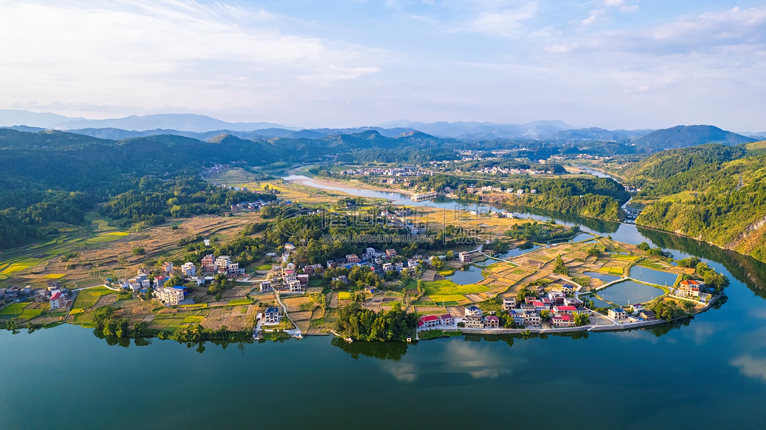 天子山村，泥斛村与天子村合并