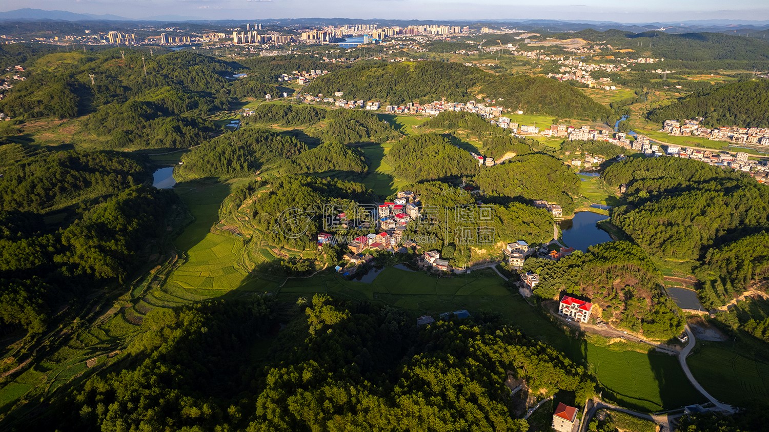 钱塘冲优先村方向