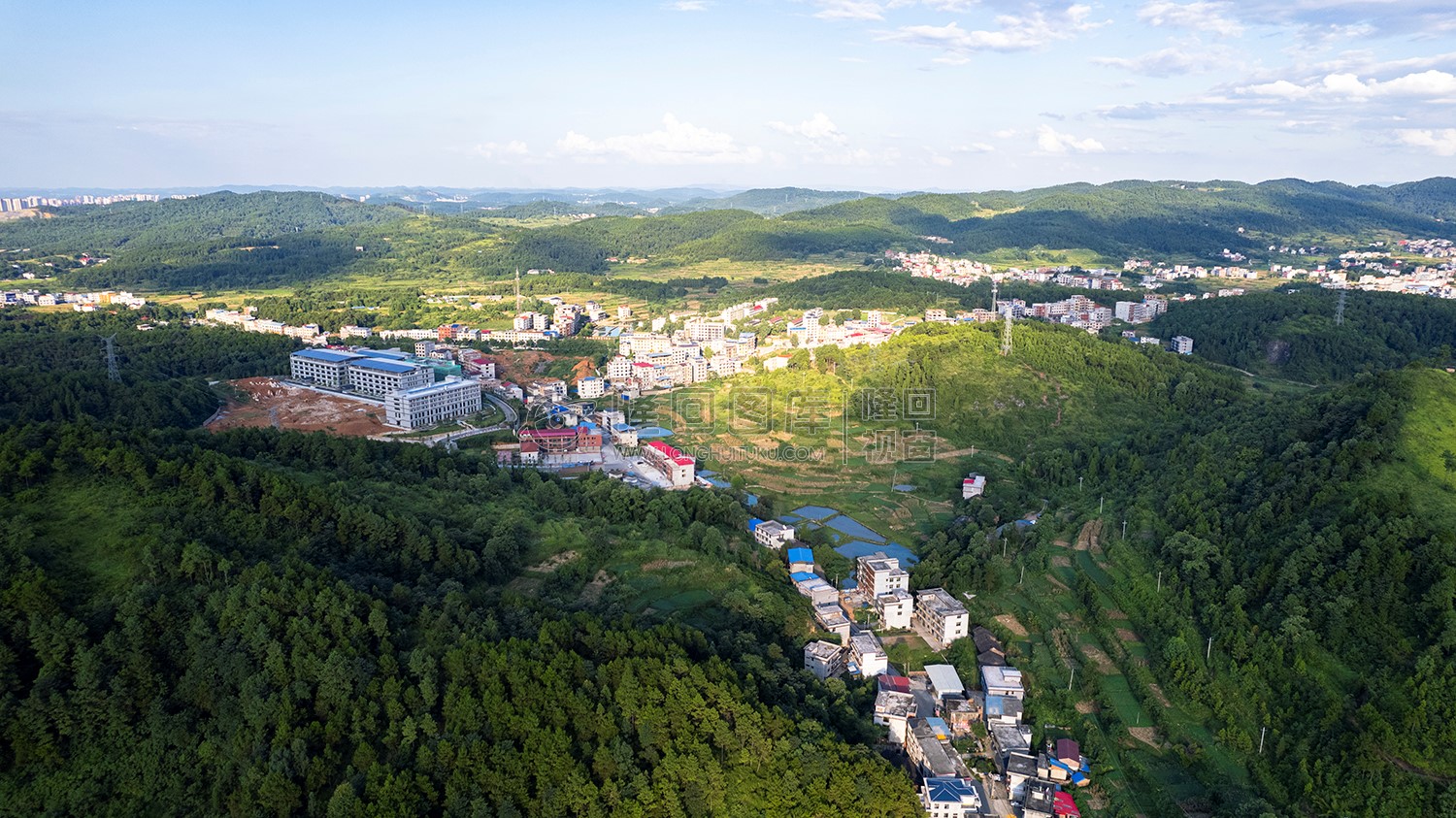 三阁司社区，龙河村安乐村三阁司村合并