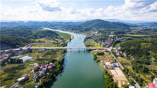 白沙湾大桥看沙坪村