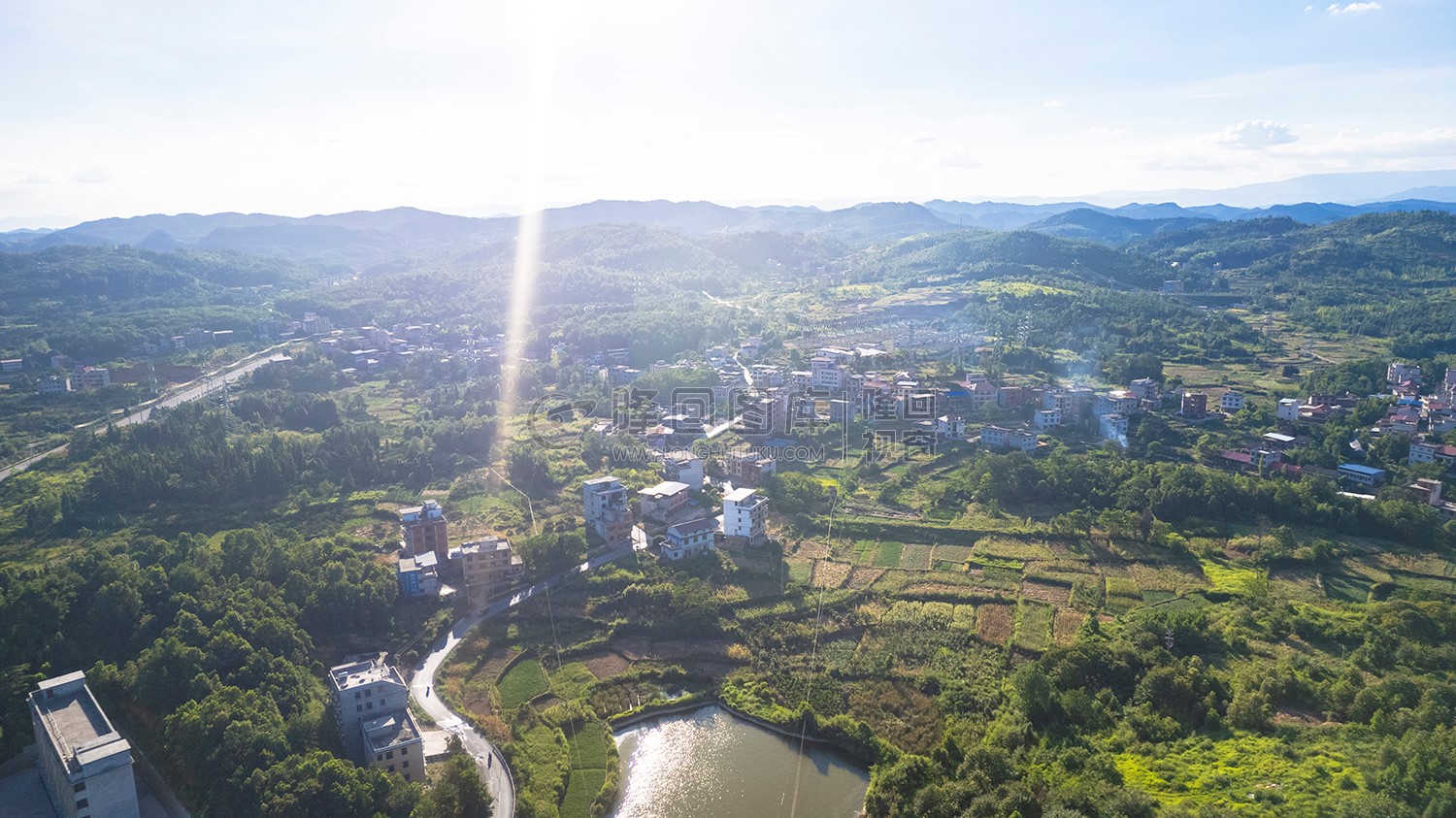 小江桥县城方向