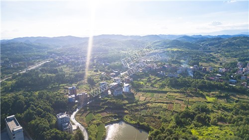 小江桥县城方向