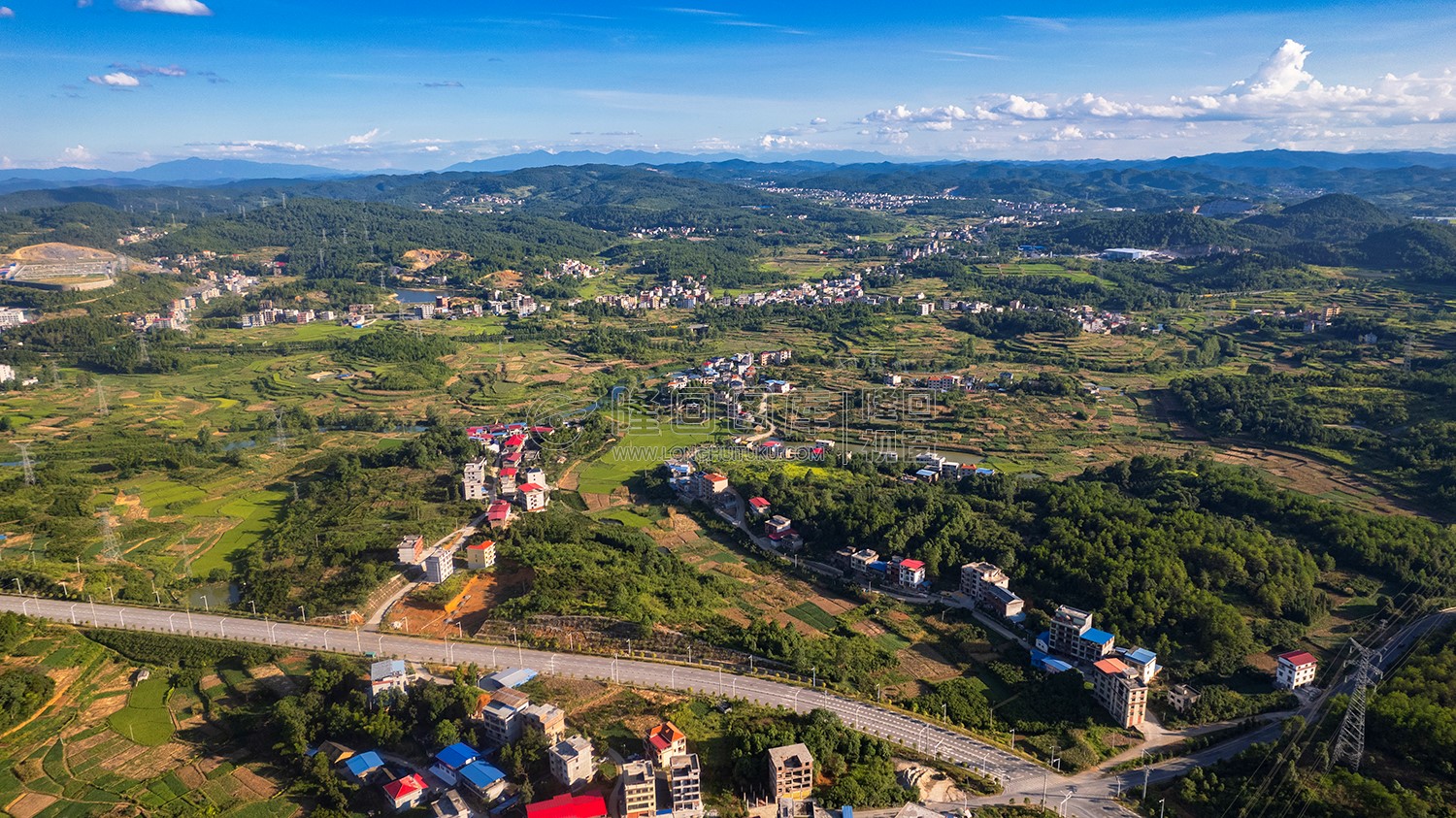 长滩隆武公路与环城西路交接处