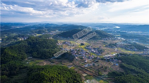 石梁村全景航拍