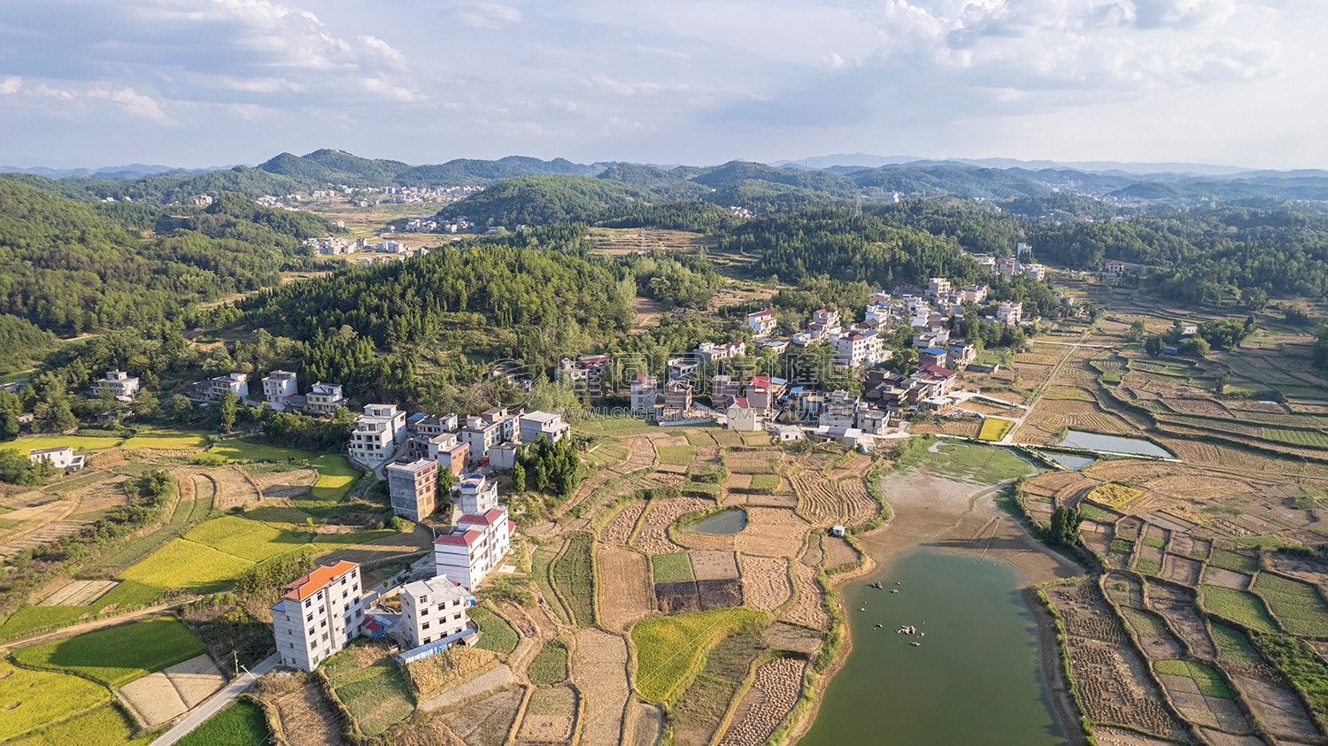 桥庄村万盛村方向