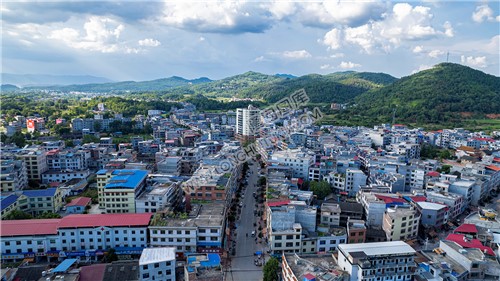 荷香桥镇，辰河水旁