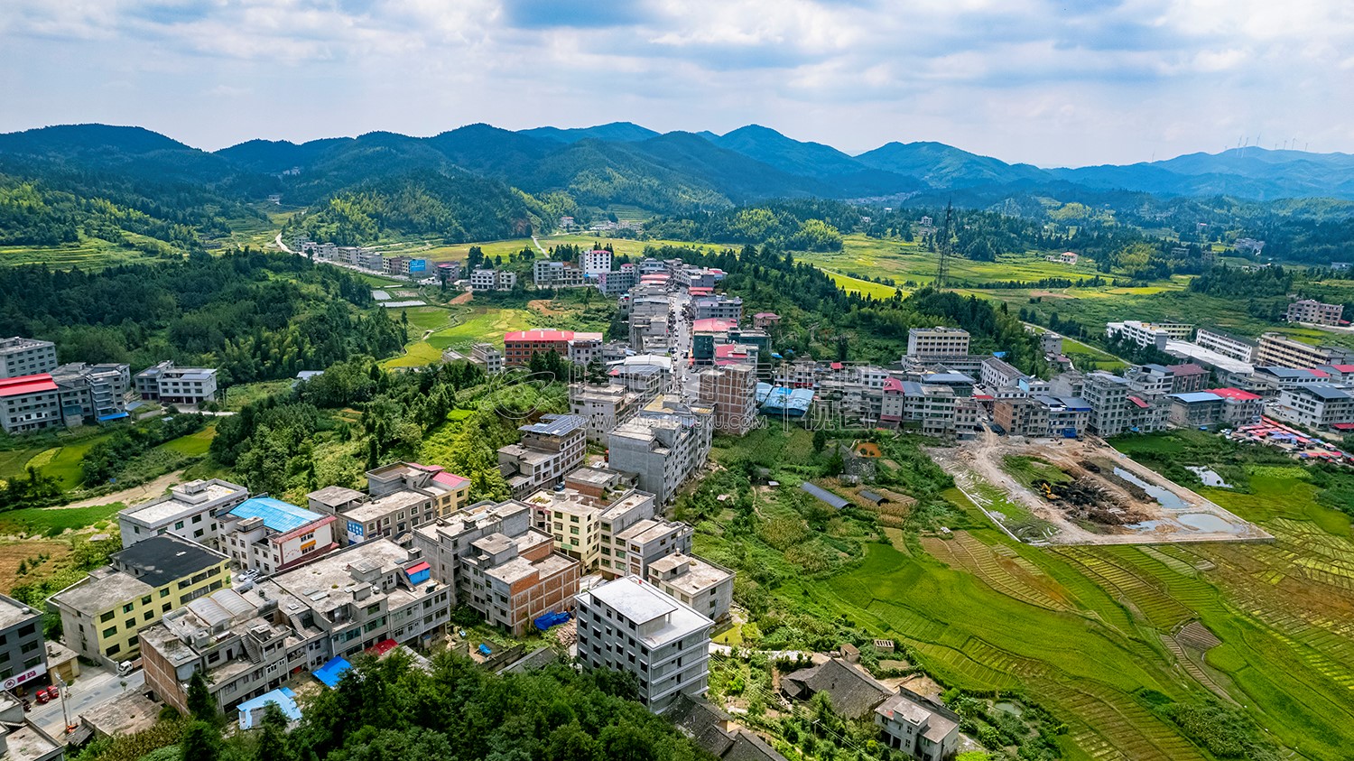 麻塘山乡街道航拍