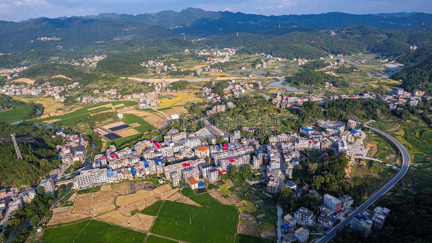 丁山村全景航拍
