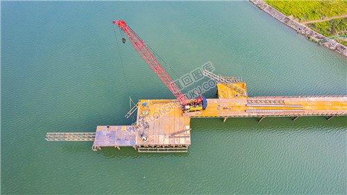 俯瞰青丰桥施工