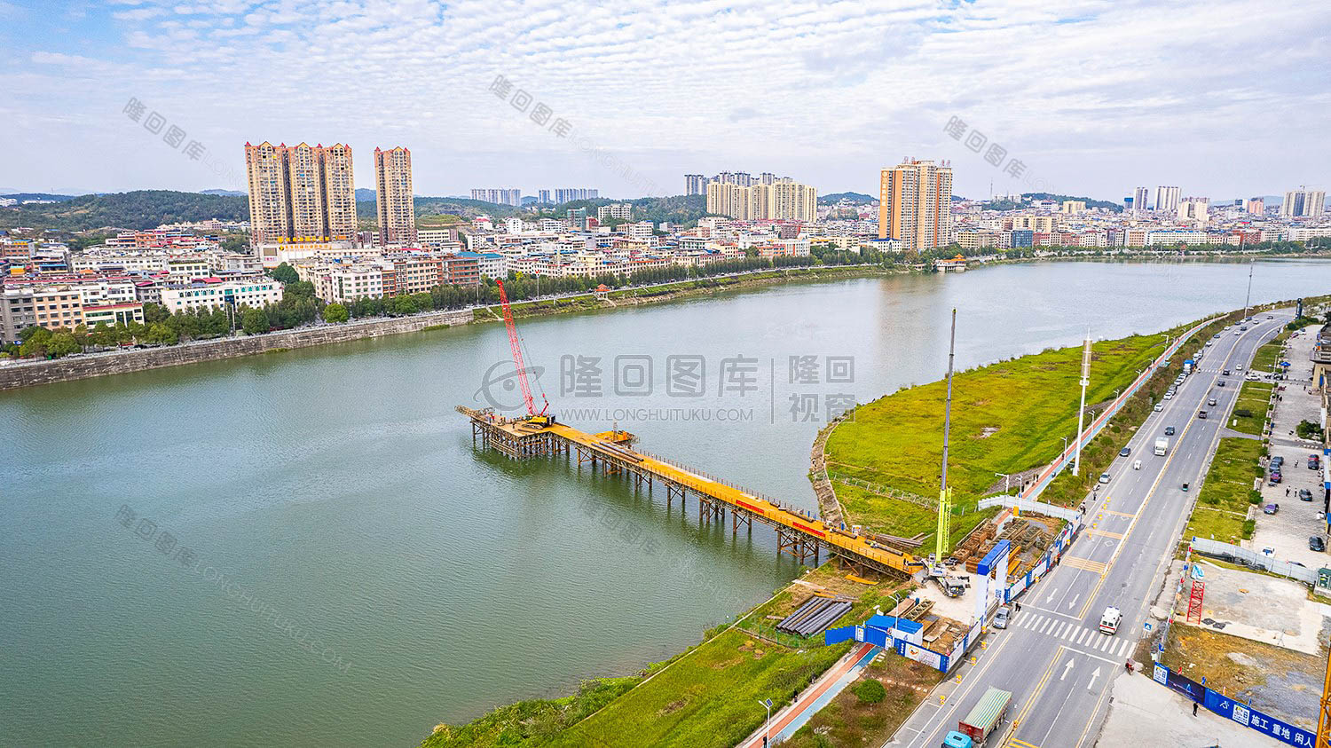 赧水河中青丰桥施工桥梁