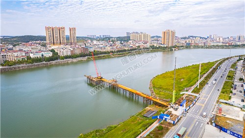 赧水河中青丰桥施工桥梁