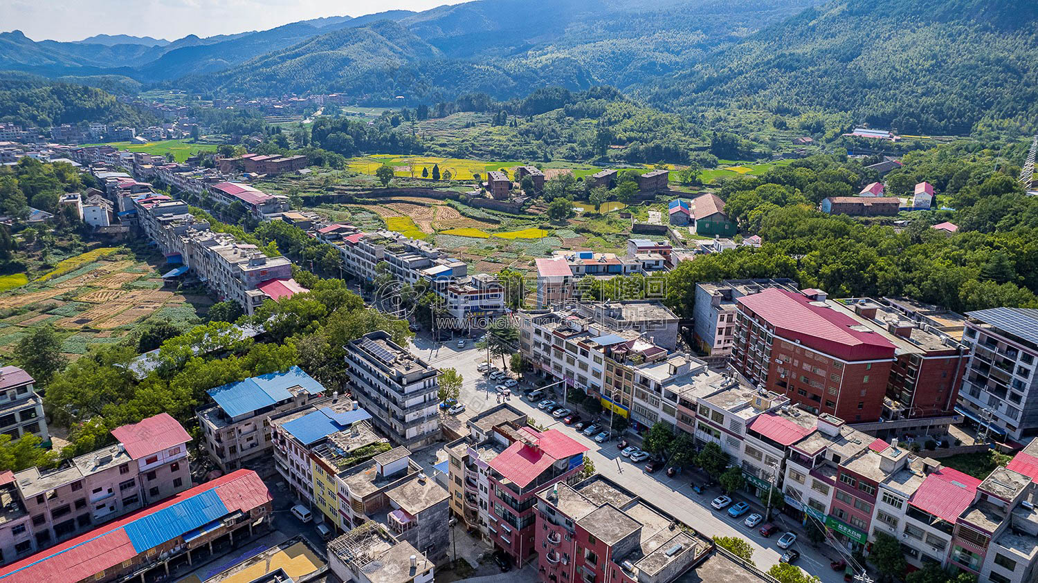 岩口镇中心街道