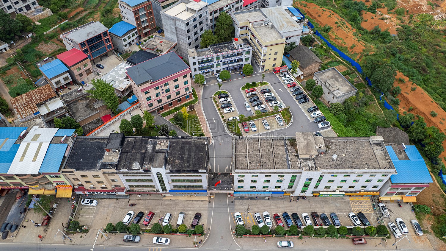 三阁司派出所院内