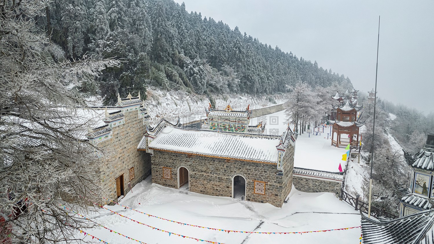 东山禅院的雪景