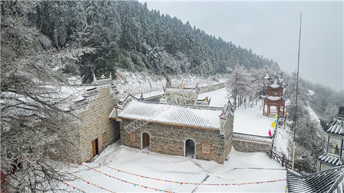 东山禅院的雪景