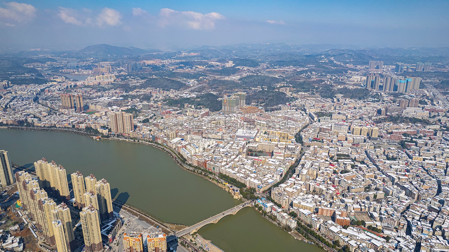 隆回大桥赧水河周边